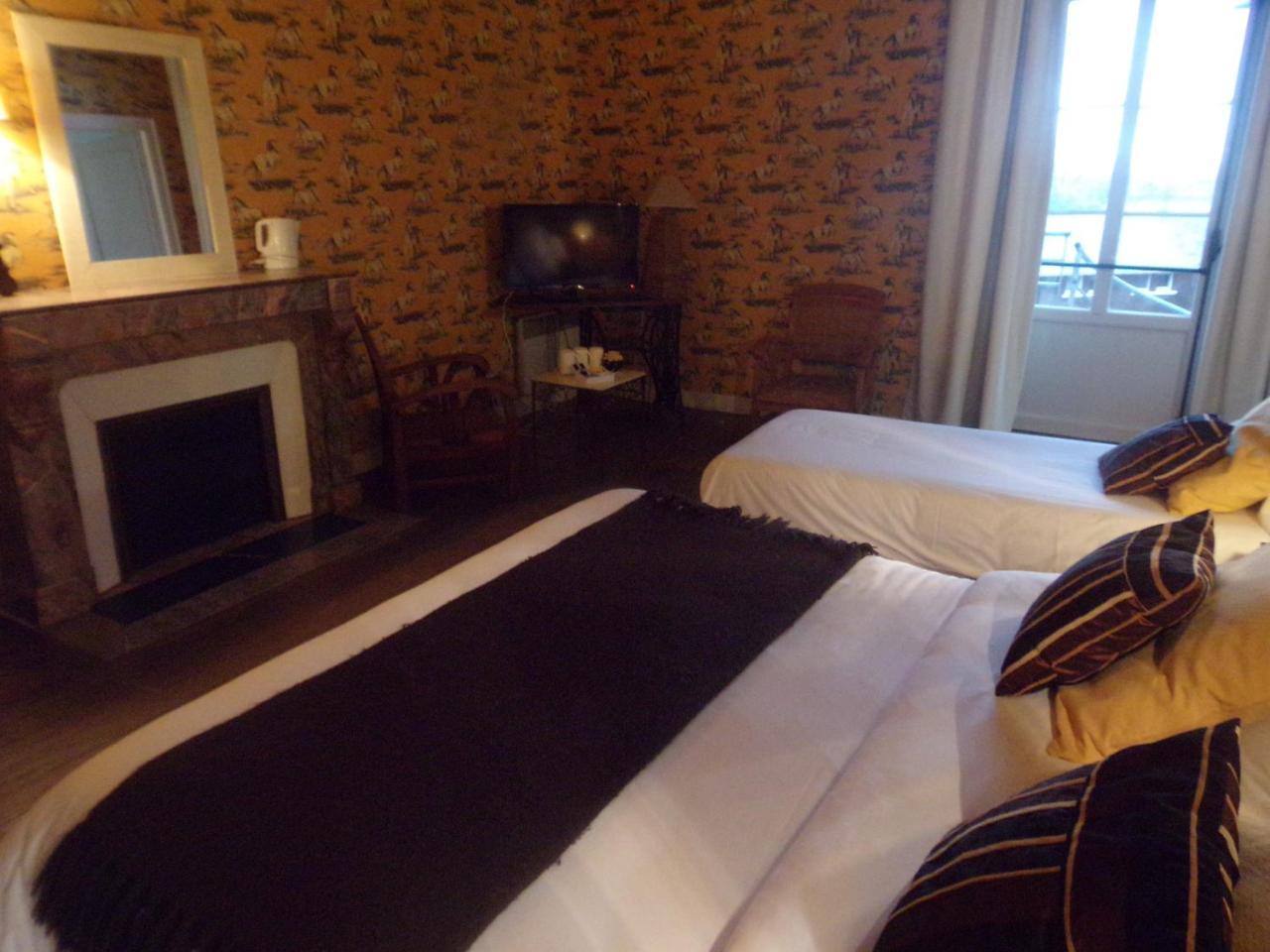 Domaine De Bel Air Hotel Cerans-Foulletourte Luaran gambar